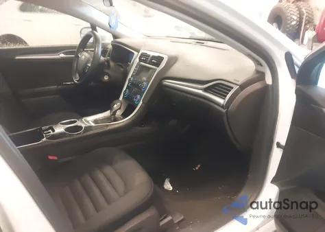 2013 Ford Fusion Se z USA, uszkodzony, nr VIN 3FA6P0H71DR114253